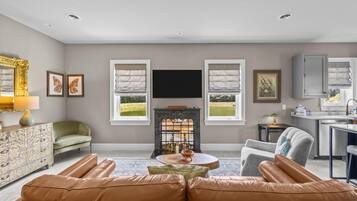 House, 3 Bedrooms | Living area