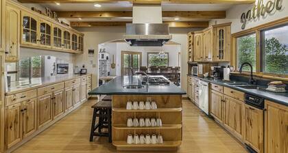 H7 at Hope Mountain -- 6-Bedroom Retreat Home at Allenspark Colorado 6 Home by RedAwning