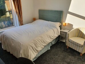 1 soverom, skrivebord og wi-fi