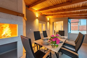 Villa, 4 soverom, privat basseng, fjellutsikt | Balkong