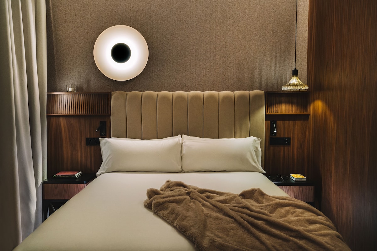 Standard-Doppelzimmer | 1 Schlafzimmer, Minibar, Zimmersafe, Schreibtisch