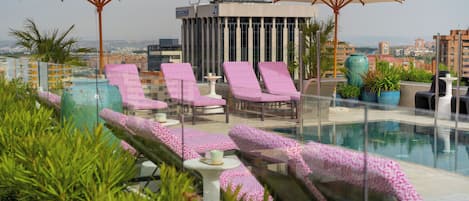 Piscine extérieure (ouverte en saison)