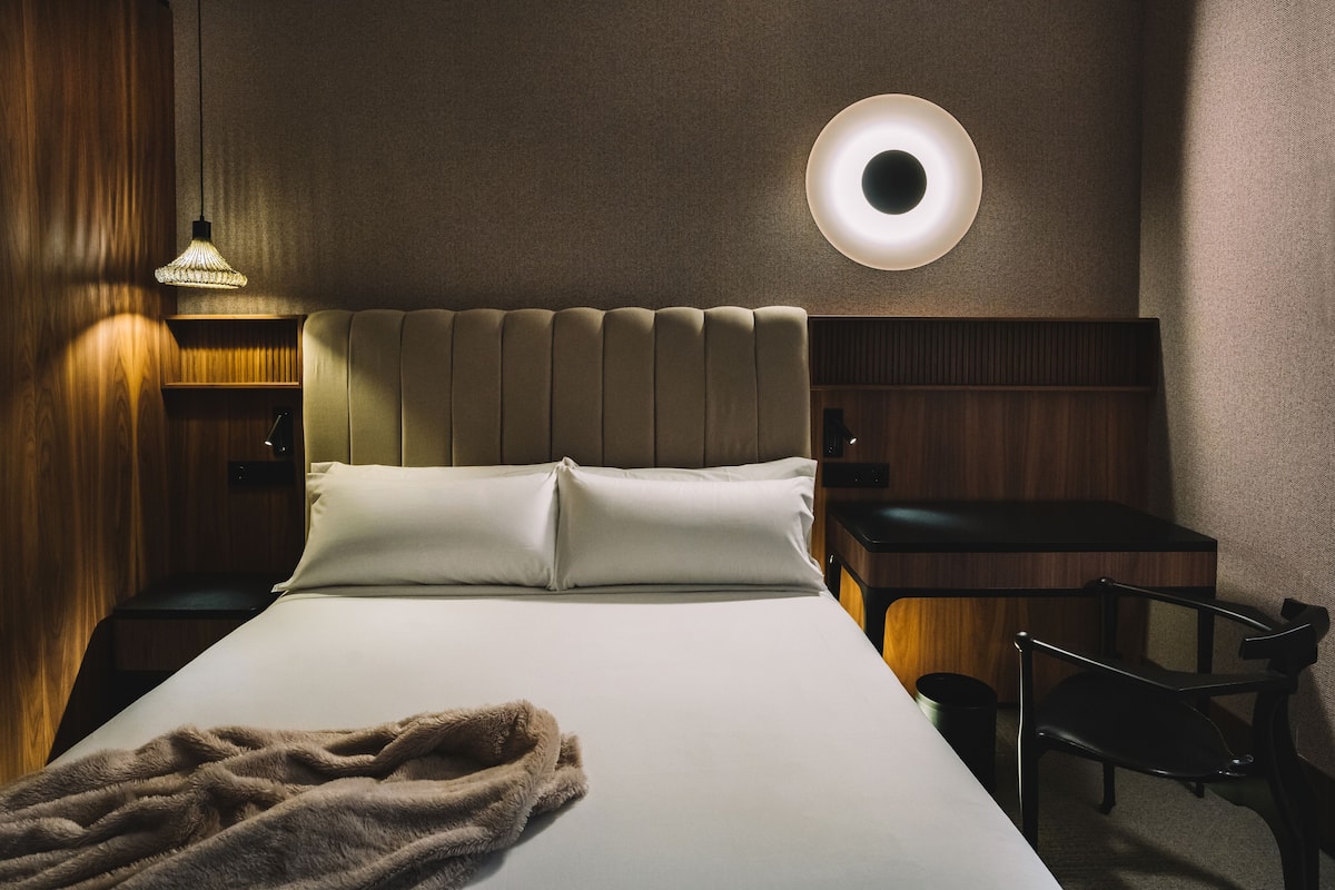 1 Schlafzimmer, Minibar, Zimmersafe, Schreibtisch