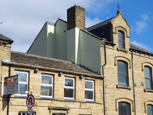 Deluxe Double Room With Ensuite8