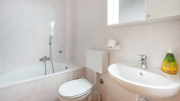 Bathtub