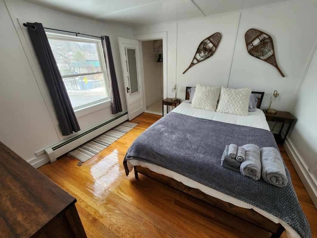 1 chambre, fer et planche à repasser, Wi-Fi gratuit, draps fournis