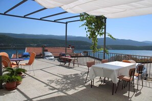 Outdoor dining - Apartmani Kata / Studio apartment 2 with Sea view (Neum)