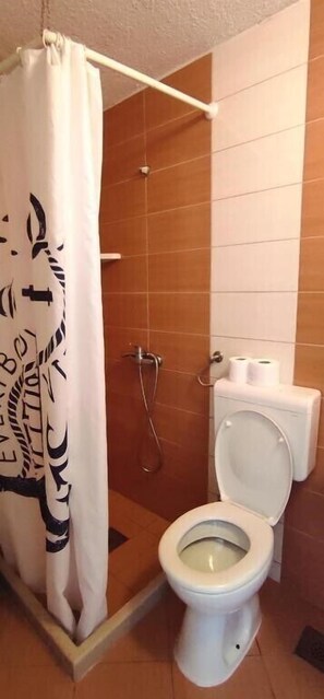 Hair dryer, towels
