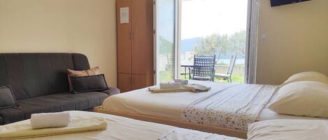 1 bedroom, WiFi, bed sheets