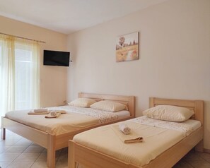 1 bedroom, WiFi, bed sheets
