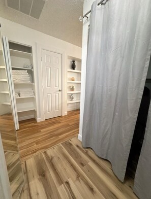 Handtücher, Toilettenpapier