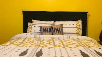 2 slaapkamers, een bureau, een strijkplank/strijkijzer, gratis wifi