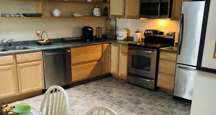 BAYVIEW APARTMENTS A
2nd floor Apartment across the street from Camden Harbor.