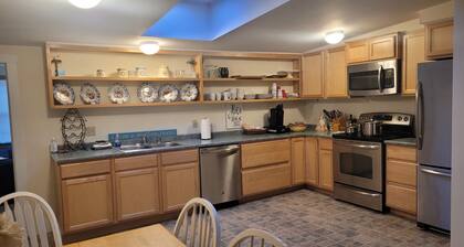 BAYVIEW APARTMENTS A
2nd floor Apartment across the street from Camden Harbor.