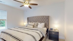 2 Schlafzimmer, Bügeleisen/Bügelbrett, Reisekinderbett, kostenloses WLAN