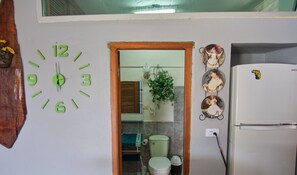 Villa Deluxe | Aire de séjour | Téléviseur de 24 po avec télévision par cùble, planchers chauffants