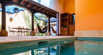 La Maison Bleue w/pool & parking Center of Antigua
