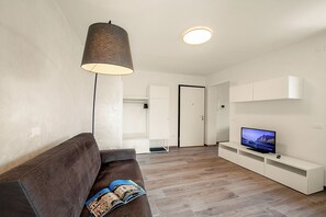 21-tums smart-tv med kabelkanaler