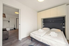 1 bedroom, free WiFi, bed sheets - Al Tramonto (Riva del Garda)