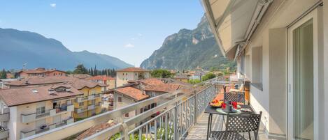 Familie appartement, meerdere slaapkamers (Al Tramonto) | Buiten dineren