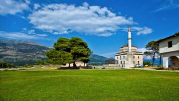 Apartemen | 1 kamar tidur, meja kerja, dan internet