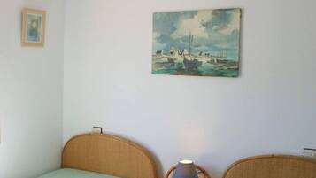 2 soverom, strykejern/-brett og internettilgang