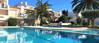 Flat in Roses parking and communal pool AV-54