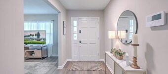 Charleston Lux w/King Bed&Games!