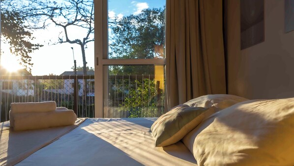 Superior-studio, 1 keskisuuri parisänky, tupakointi kielletty, ilmastointi | Näkymä huoneesta