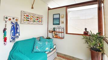 70 inci televisyen dengan kabel