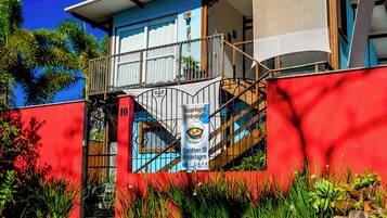 Fachada de la propiedad