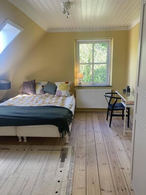 3 bedrooms, iron/ironing board, free WiFi, bed sheets - 3-bed House Less Than an Hour From Copenhagen (Morkov)