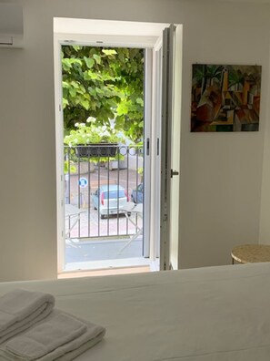 Premium bedding, down duvets, memory-foam beds, soundproofing - B&B SAN FRANCESCO CLASS (San Pellegrino Terme)