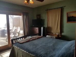 2 bedrooms, iron/ironing board, free WiFi, bed sheets - House on Lake Winnebago (Oshkosh)
