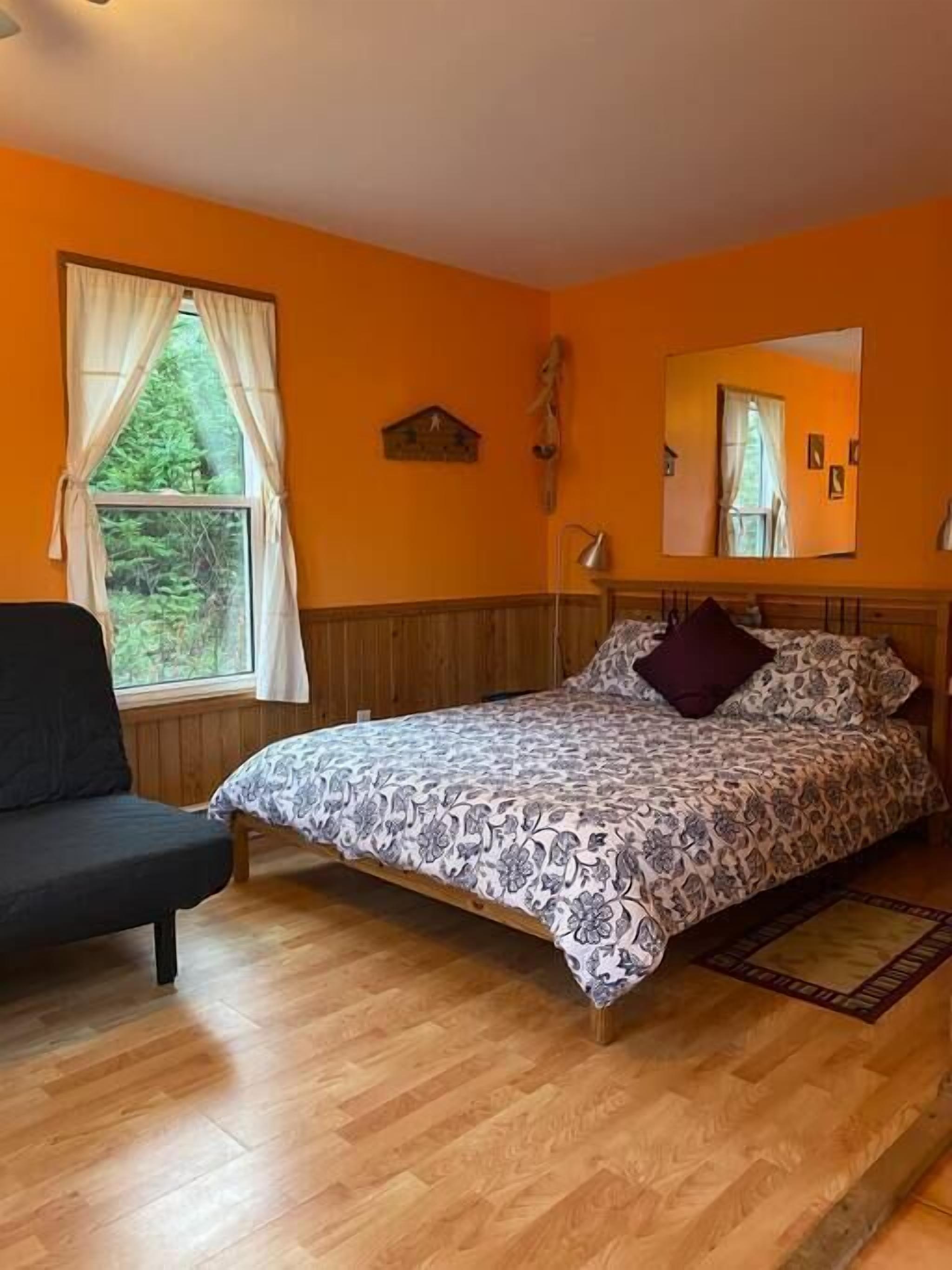 1 chambre, fer et planche à repasser, Wi-Fi, draps fournis