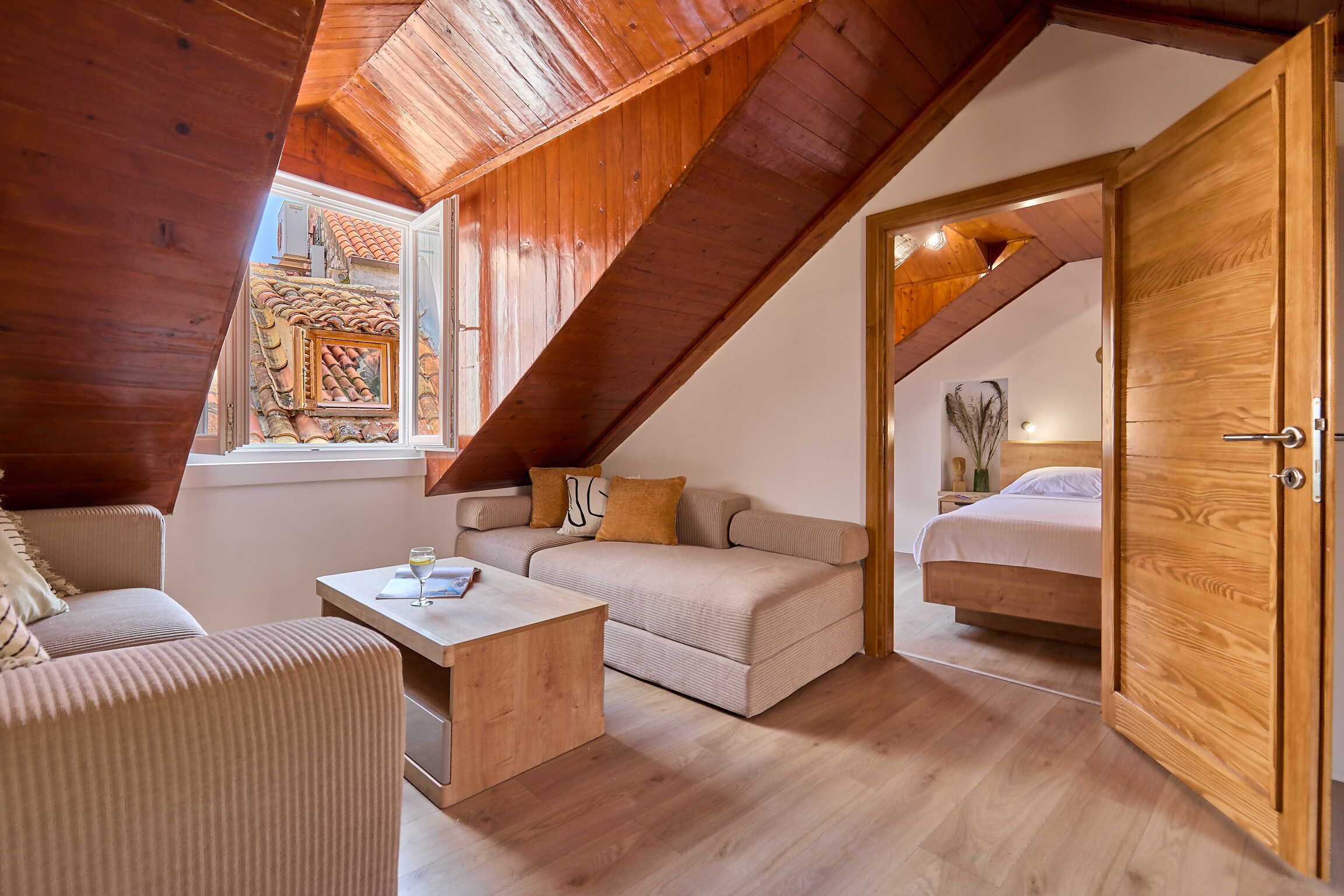 Apartment (2 Bedrooms) | Wohnzimmer