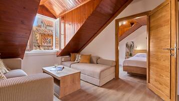 Apartment (2 Bedrooms) | Wohnzimmer