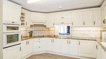 Fridge, dishwasher, electric kettle, toaster