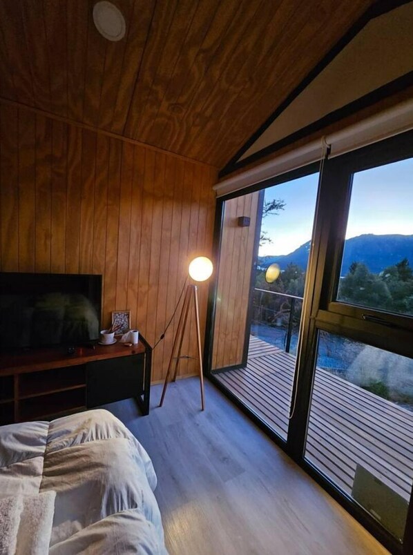 Bureau, Wi-Fi gratuit, draps fournis