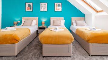 House | 4 bedrooms, iron/ironing board, bed sheets