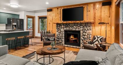 Rustic Lake House w/ Cozy Charm