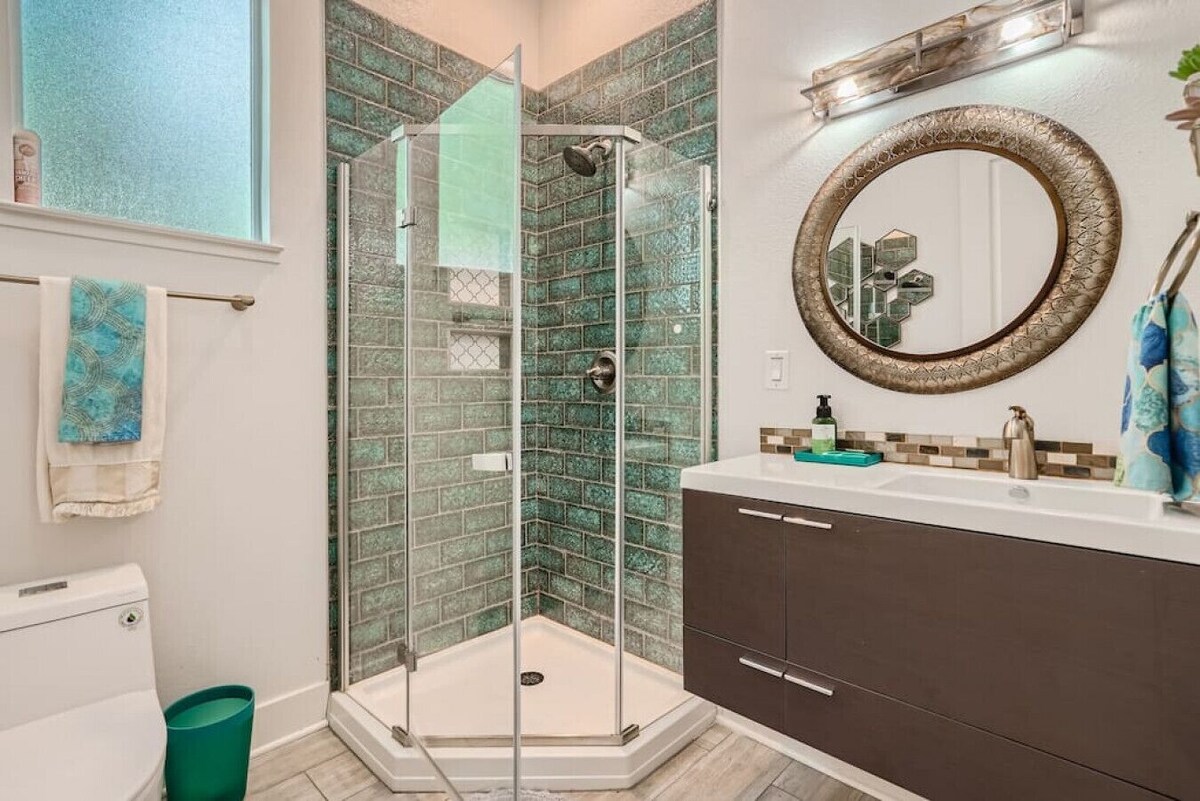 Photo 10 of Pet Friendly Retreat with Lap Pool / Spa in the '04! Near SXSW Top Spots!