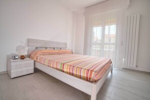 2 sovrum, strykjärn/strykbräda, wi-fi och sängkläder