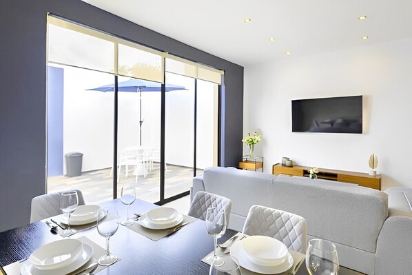 Interior - Tomas and Lola House (Benito Juárez)