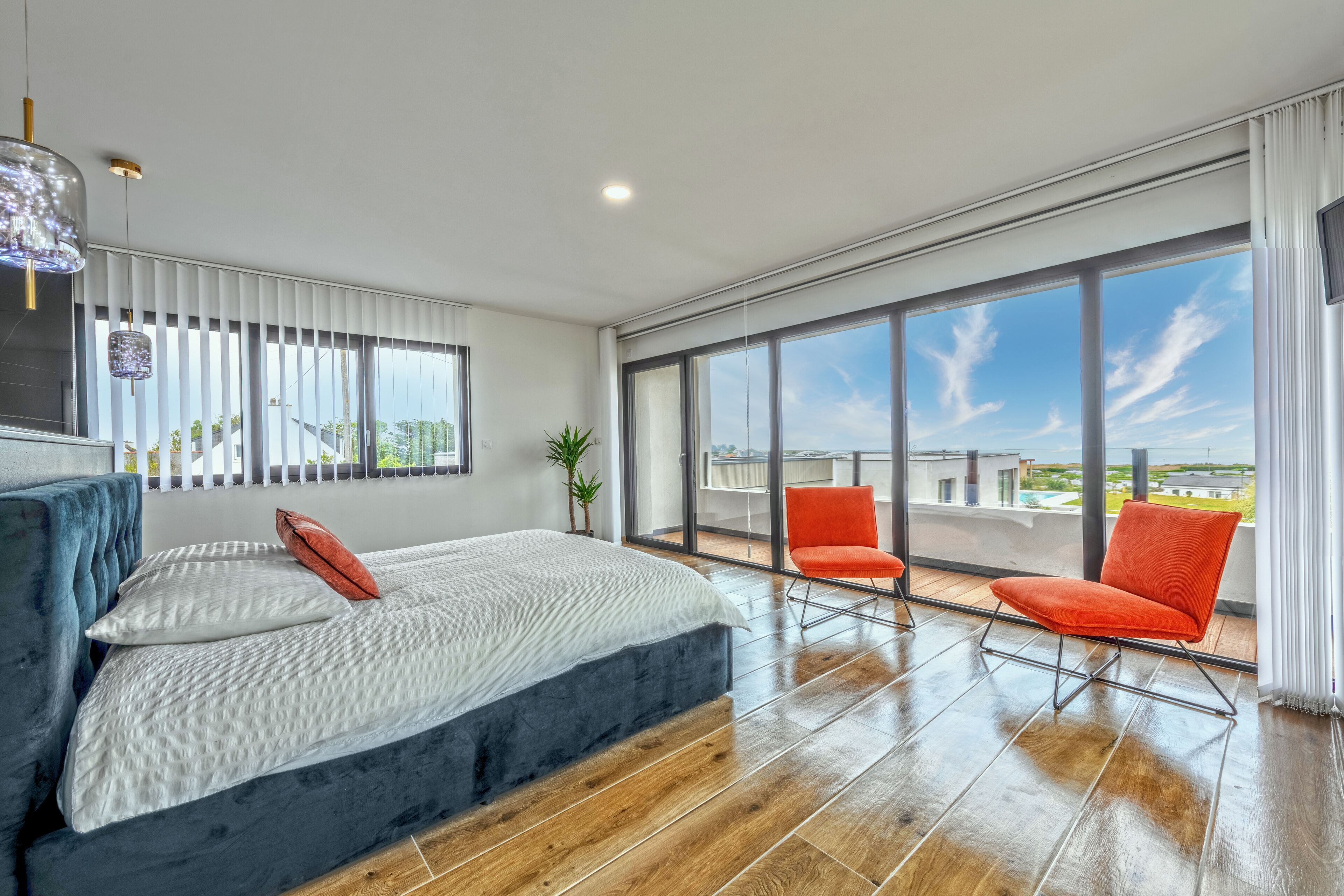 4 chambres, fer et planche à repasser, lit parapluie, Wi-Fi gratuit