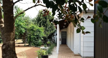 Chambr\xE9 Estate Suite 6 - experience elegant luxury