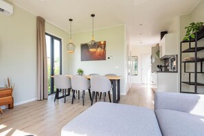 Waterlodge 6 Deluxe with Sauna & Hot Tub | Kostenloses WLAN, Bettwäsche