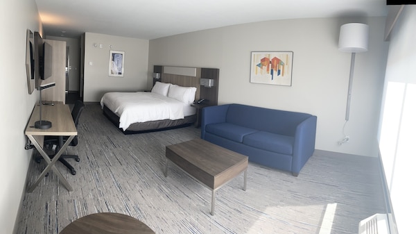 Holiday Inn Express & Suites Muskegon - Grand Haven By Ihg - Muskegon, MI