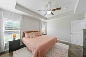 3 chambres, bureau, lit parapluie, Wi-Fi gratuit