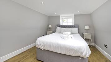 House (1 Bedroom) | 1 bedroom, premium bedding, desk, iron/ironing board